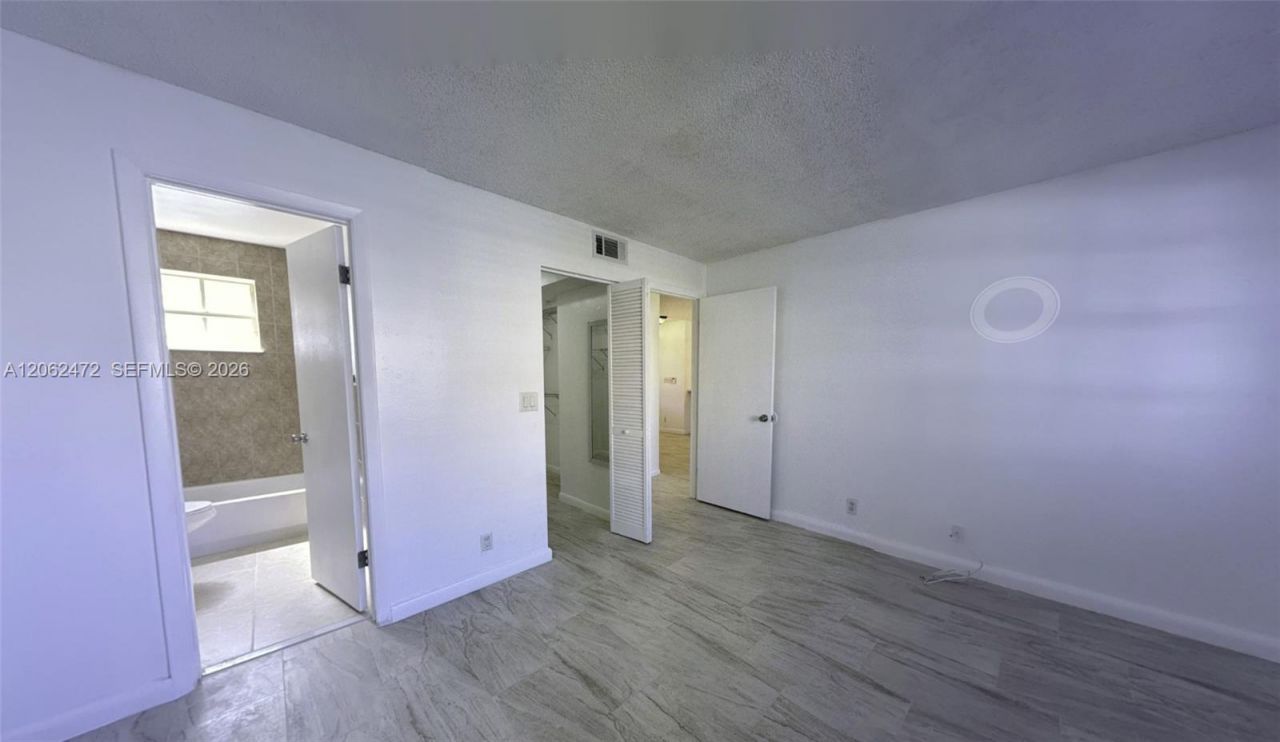 8630 SW 3rd St, Unit 101, Pembroke Pines, FL 33025 Photo