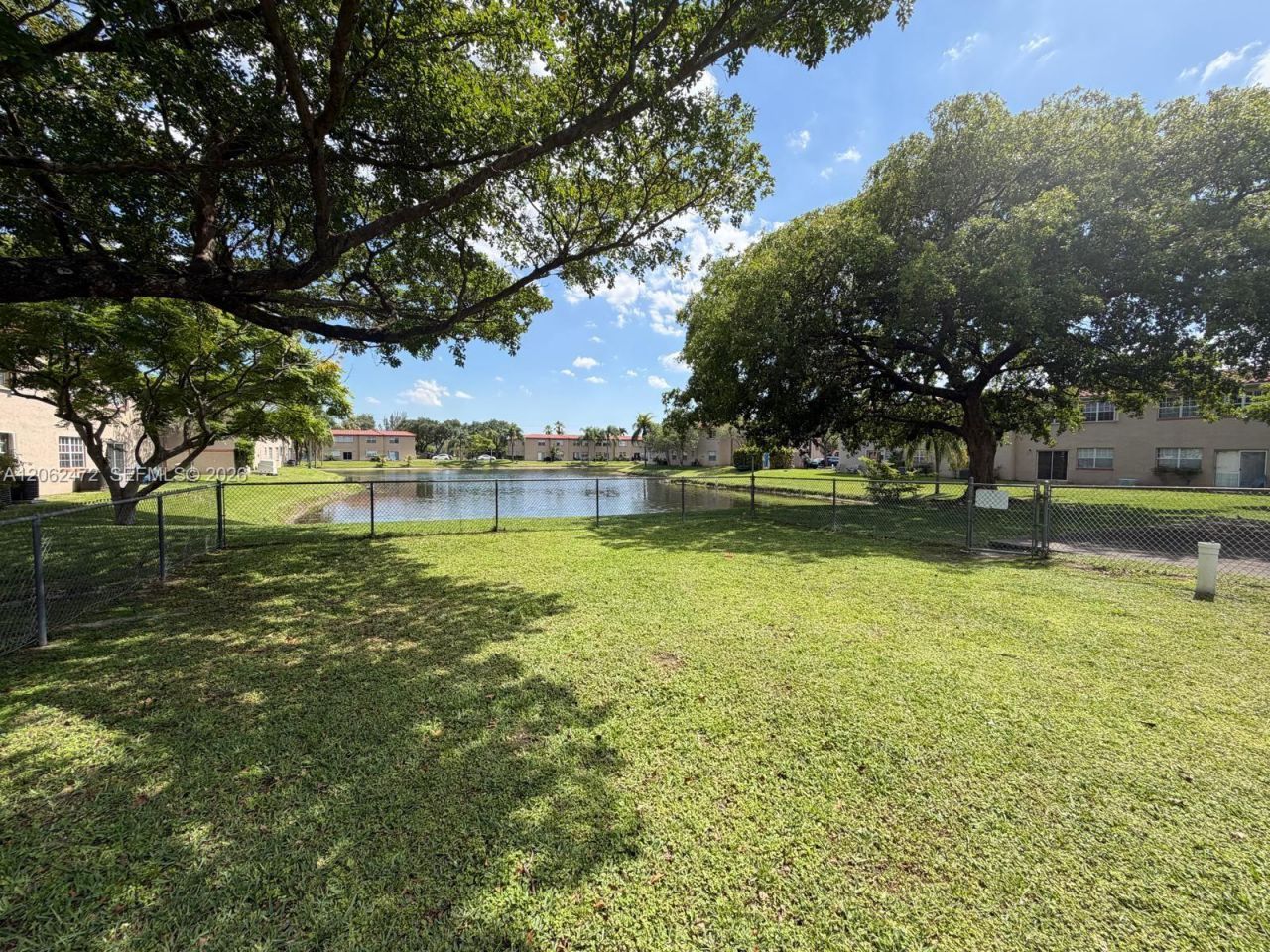 8630 SW 3rd St, Unit 101, Pembroke Pines, FL 33025 Photo