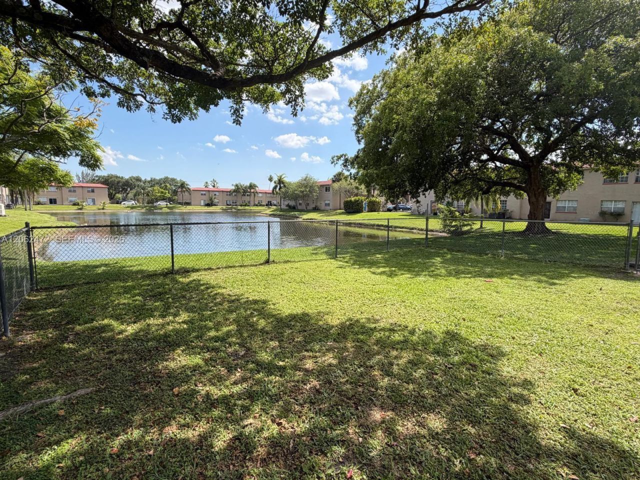 8630 SW 3rd St, Unit 101, Pembroke Pines, FL 33025 Photo