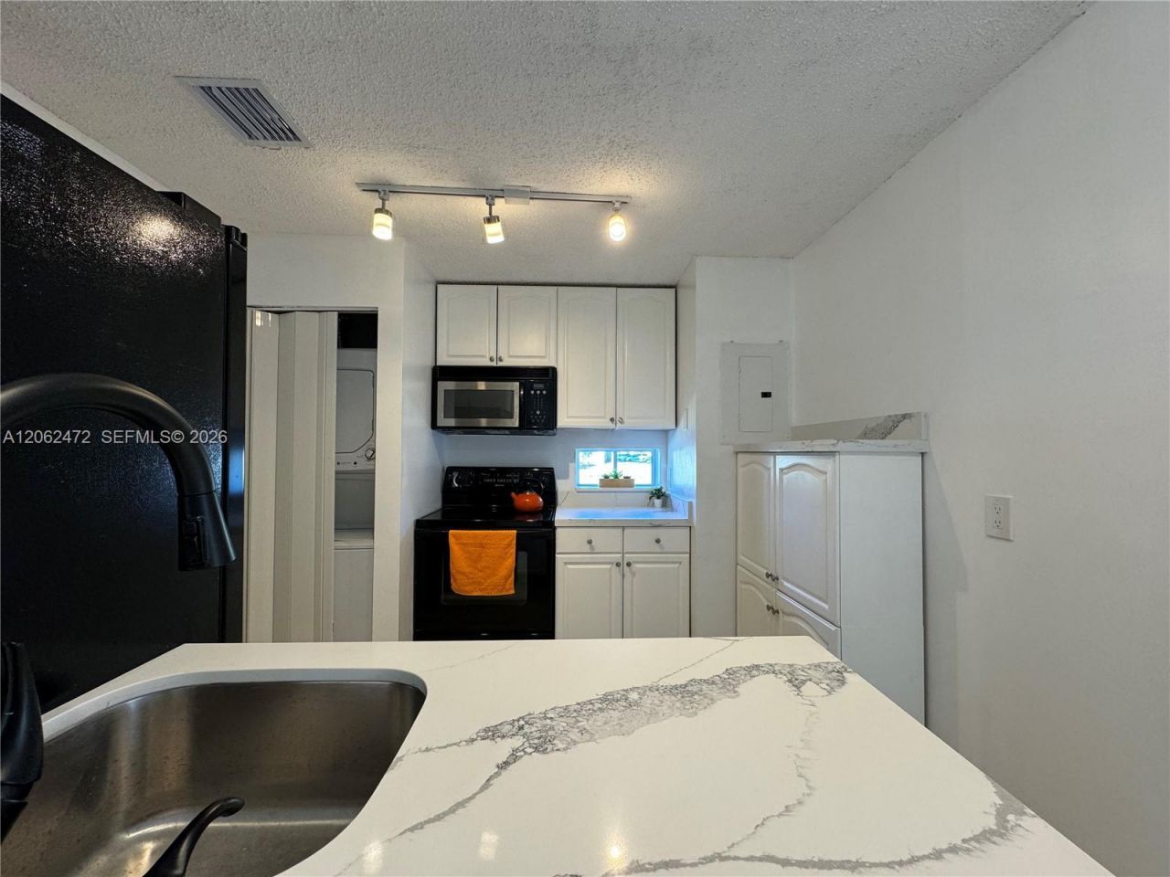 8630 SW 3rd St, Unit 101, Pembroke Pines, FL 33025 Photo