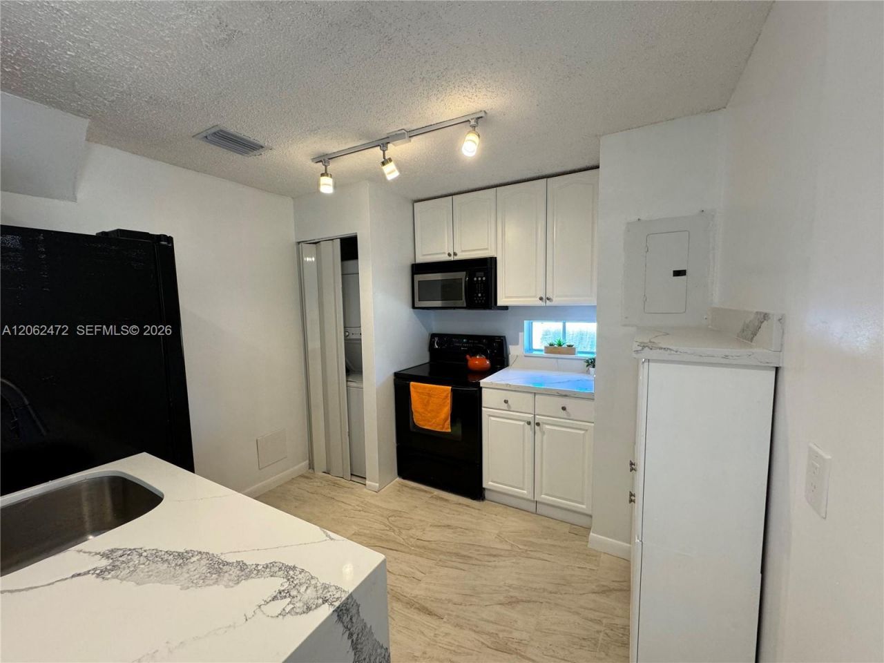 8630 SW 3rd St, Unit 101, Pembroke Pines, FL 33025 Photo