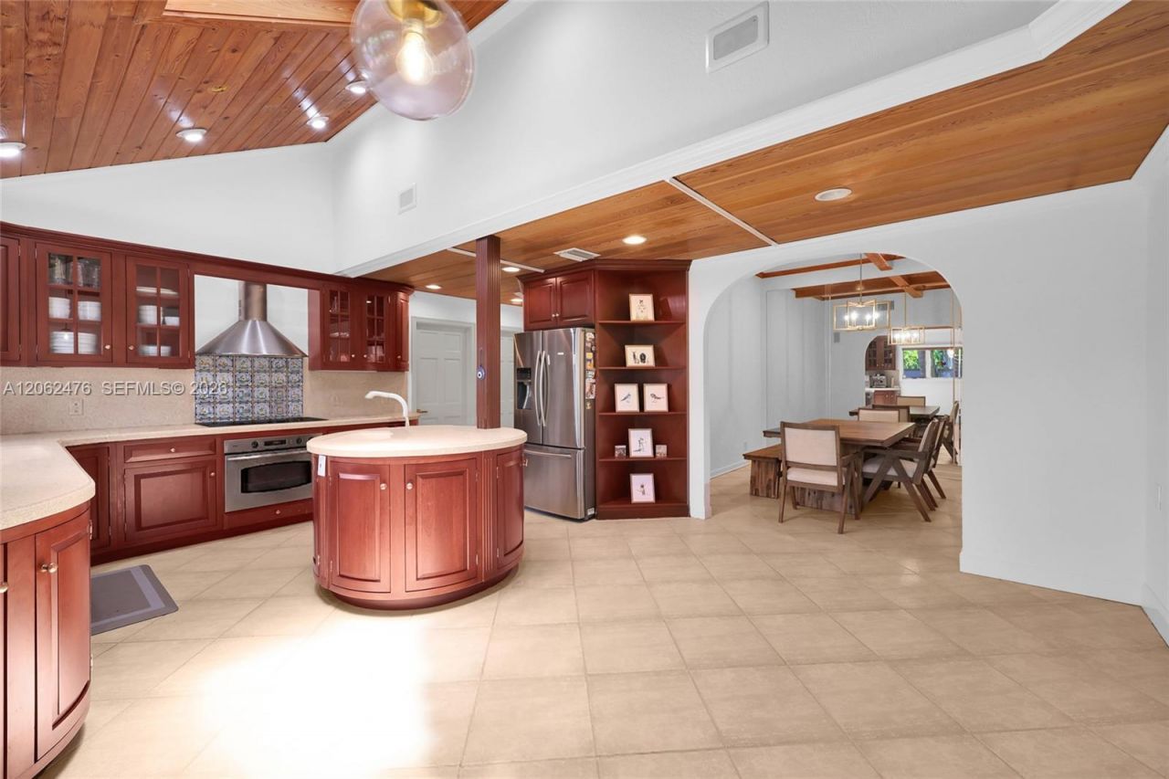 6879 Palm Grove Ct, Palm Beach Gardens, FL 33418 Photo