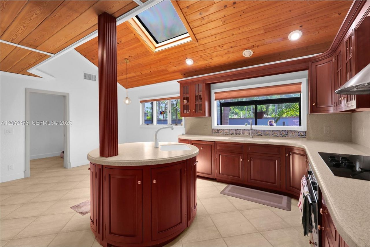 6879 Palm Grove Ct, Palm Beach Gardens, FL 33418 Photo