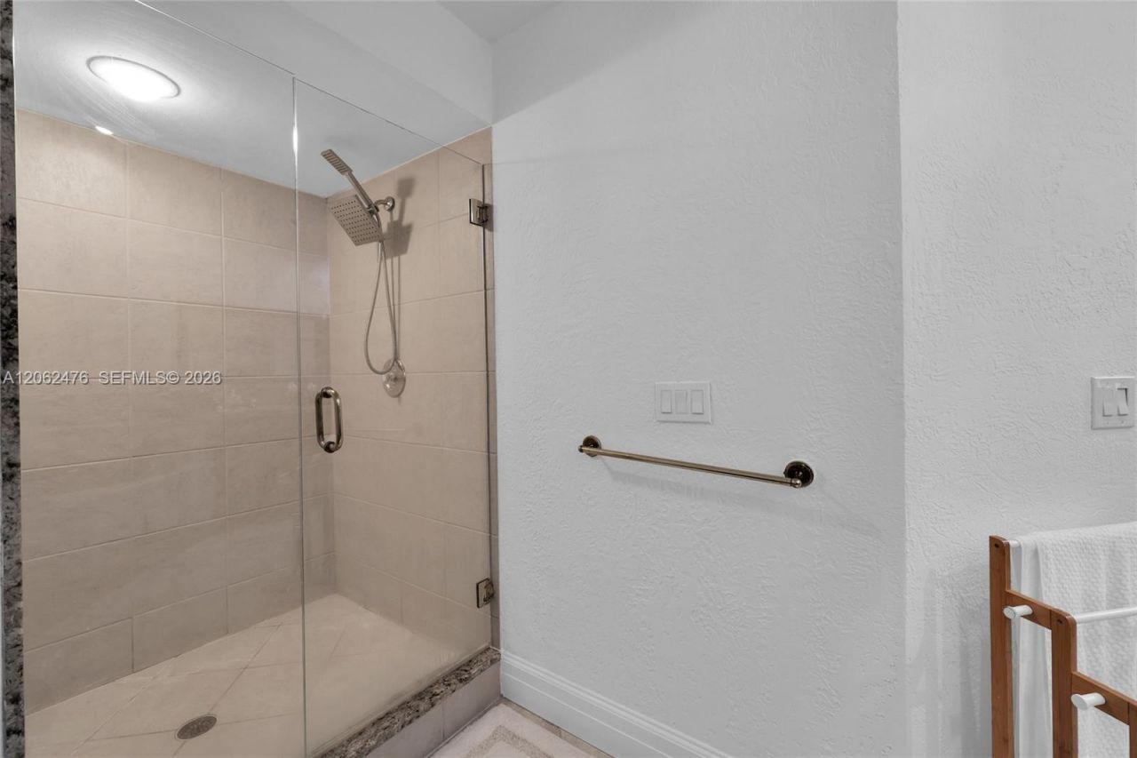 6879 Palm Grove Ct, Palm Beach Gardens, FL 33418 Photo