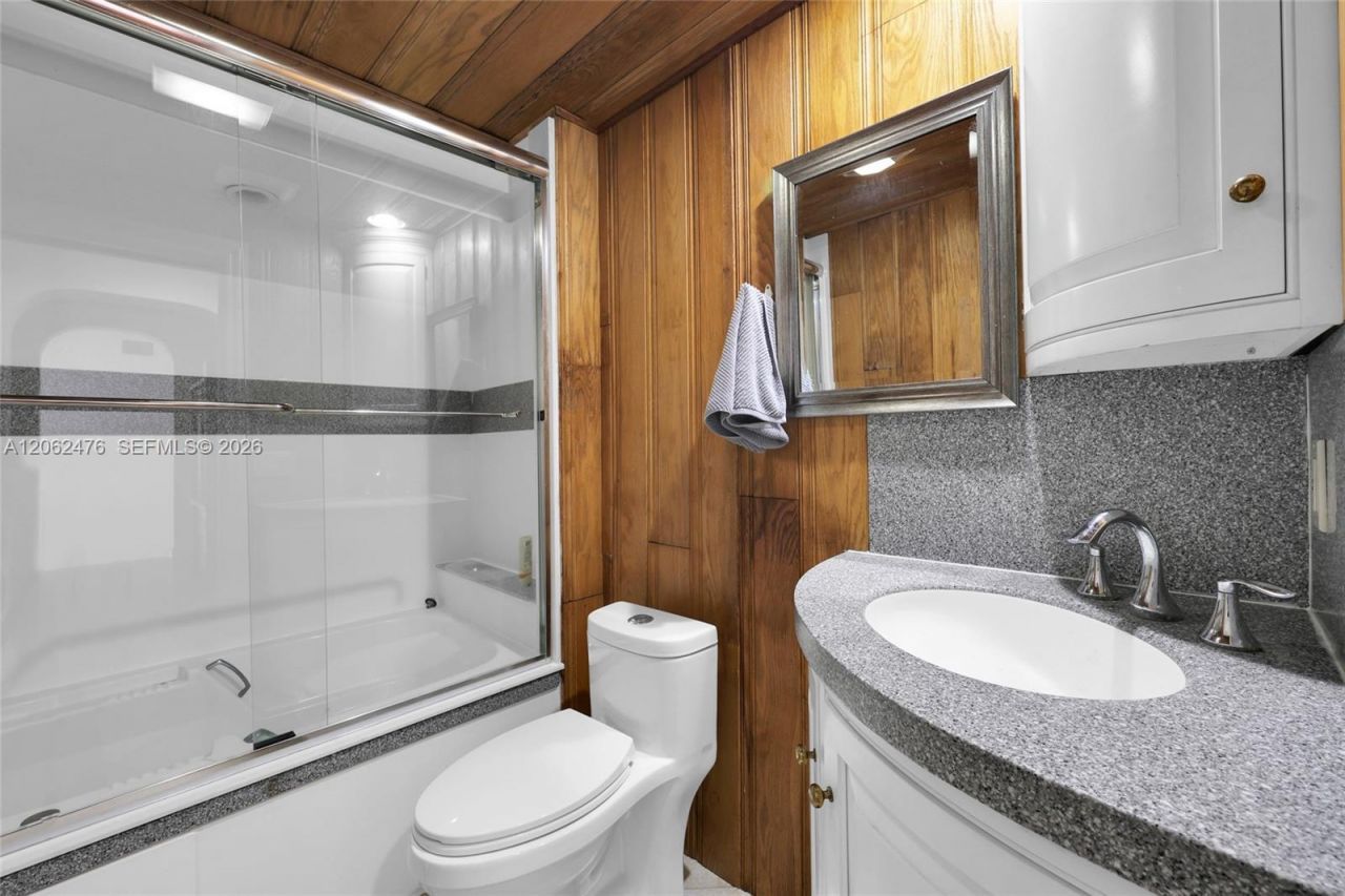6879 Palm Grove Ct, Palm Beach Gardens, FL 33418 Photo