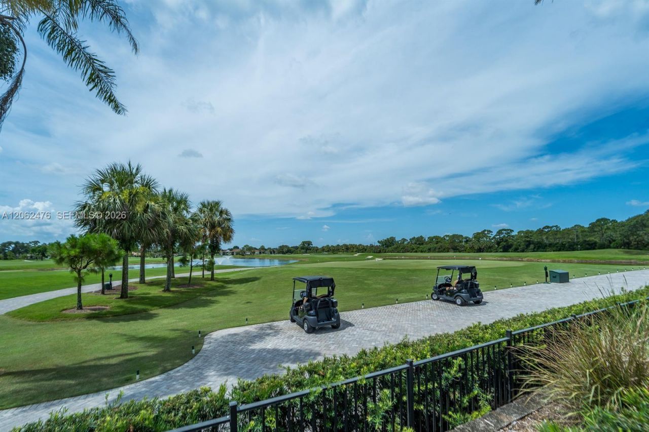 6879 Palm Grove Ct, Palm Beach Gardens, FL 33418 Photo