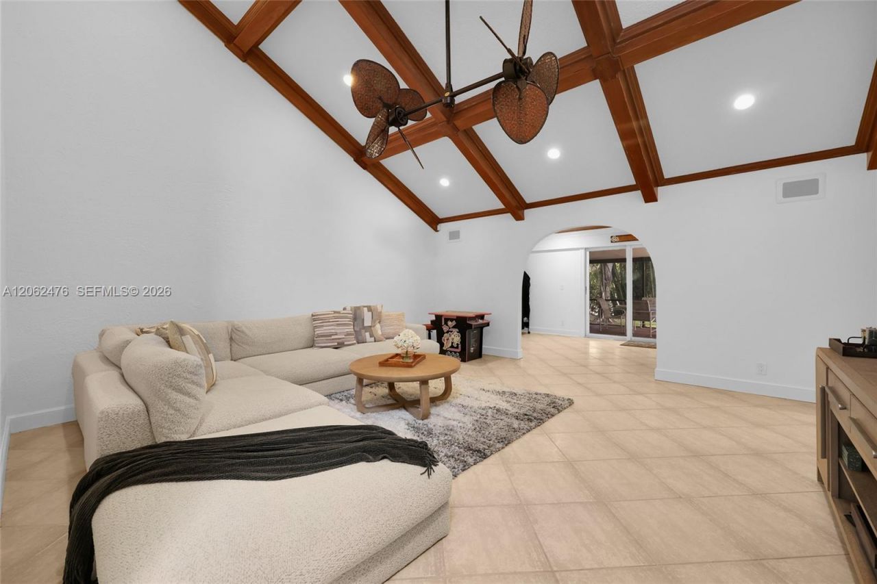 6879 Palm Grove Ct, Palm Beach Gardens, FL 33418 Photo