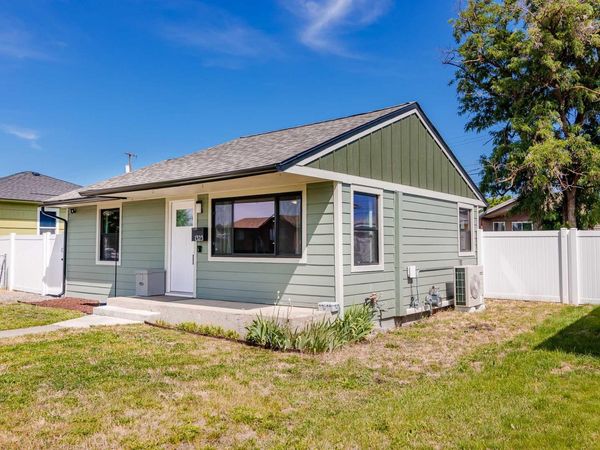 1323 E Longfellow Ave, Spokane, WA 99207