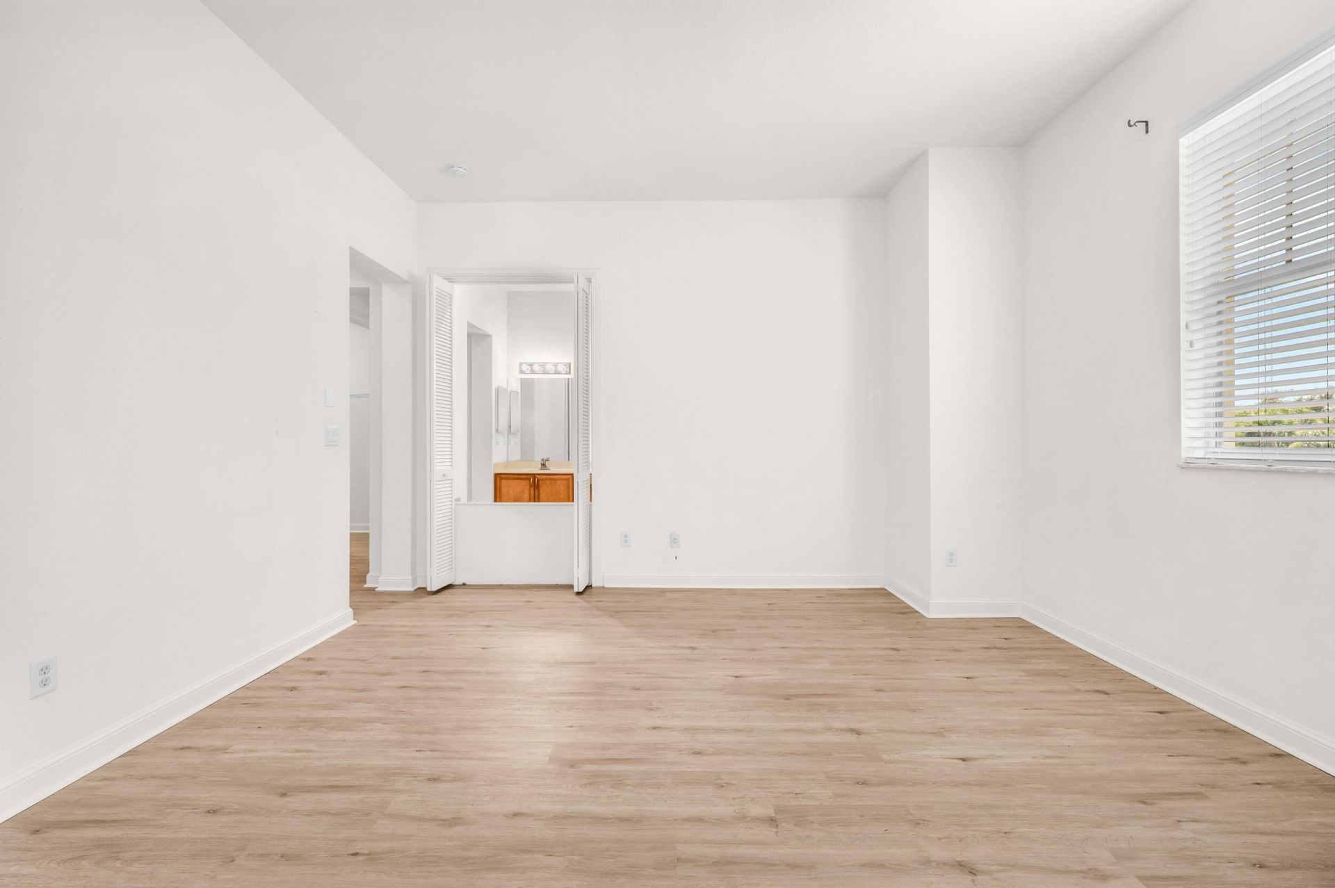 669 Pacific Grove Drive, Unit 2, West Palm Beach, FL 33401 Photo
