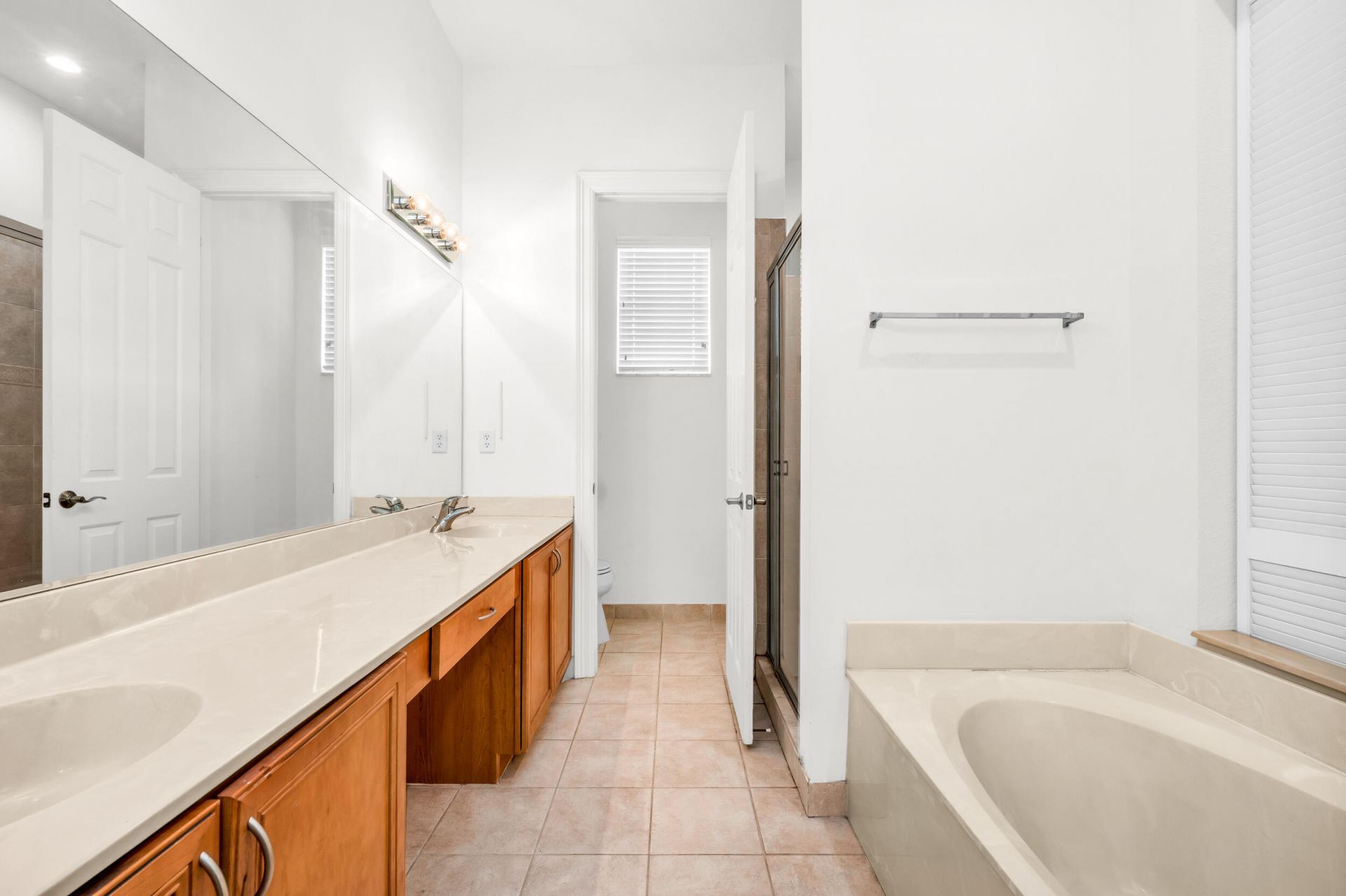 669 Pacific Grove Drive, Unit 2, West Palm Beach, FL 33401 Photo