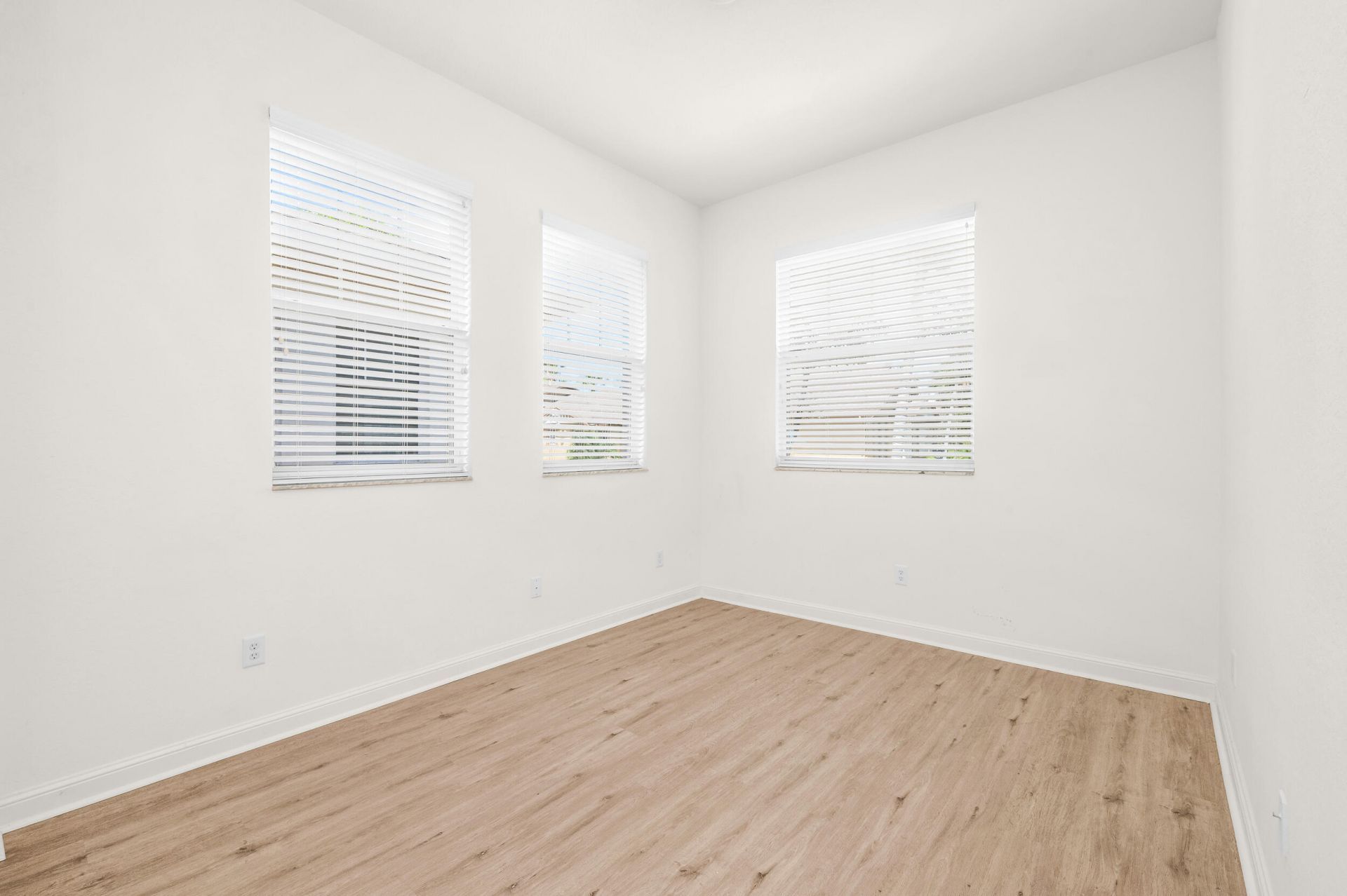 669 Pacific Grove Drive, Unit 2, West Palm Beach, FL 33401 Photo