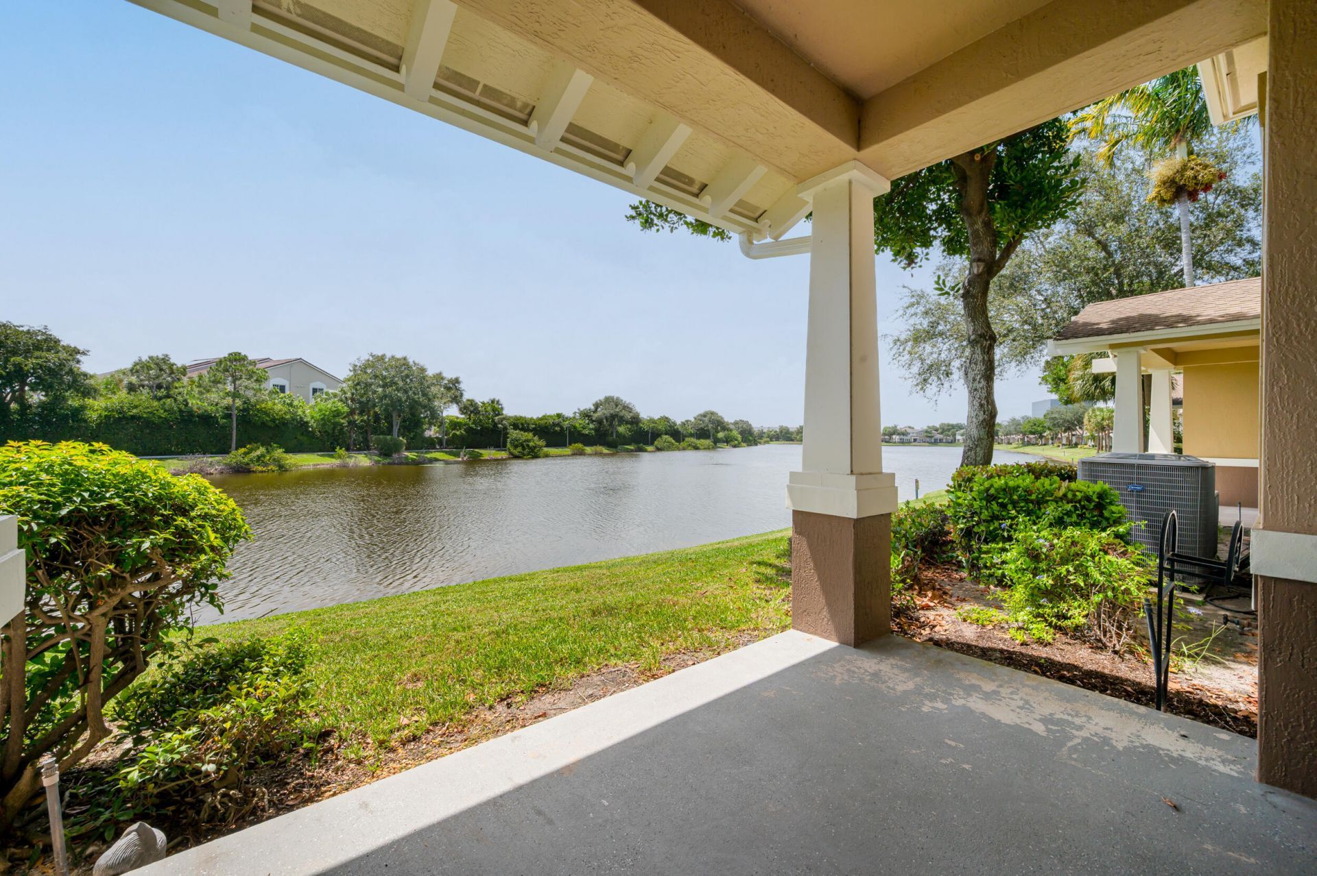 669 Pacific Grove Drive, Unit 2, West Palm Beach, FL 33401 Photo