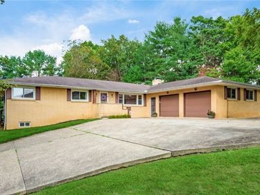 2620 E Newman Street, Zanesville, OH 43701