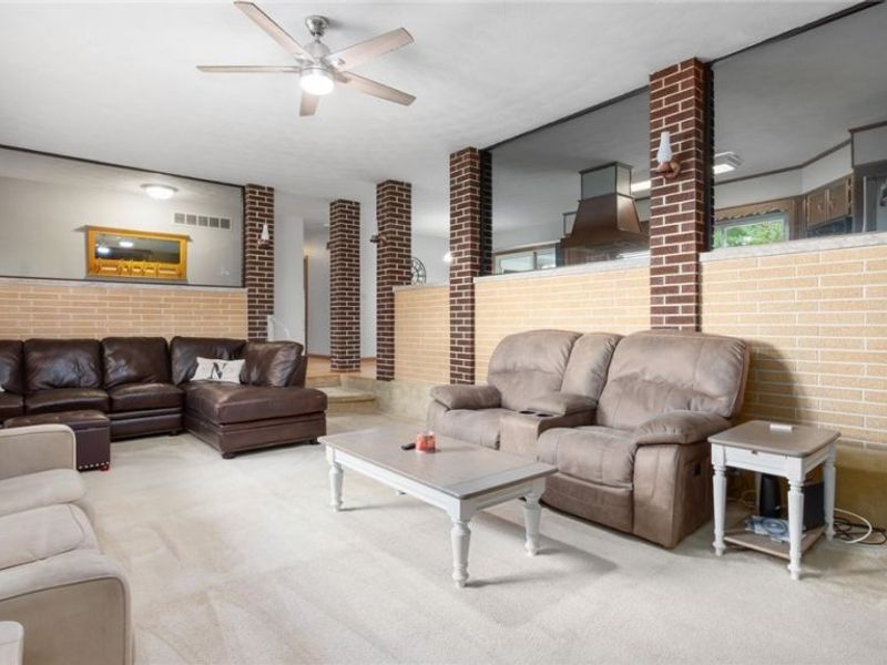 2620 E Newman Street , Zanesville, OH 43701 Photo 5