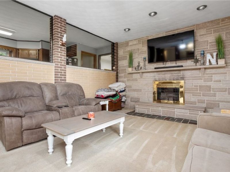 2620 E Newman Street , Zanesville, OH 43701 Photo 6