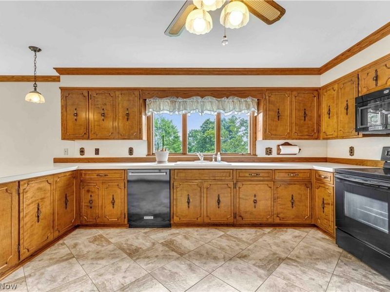 2538 Tabor Ridge Road NE, Mineral City, OH 44656 Photo 11