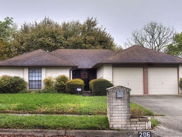206 High Oak, Universal City, TX 78148