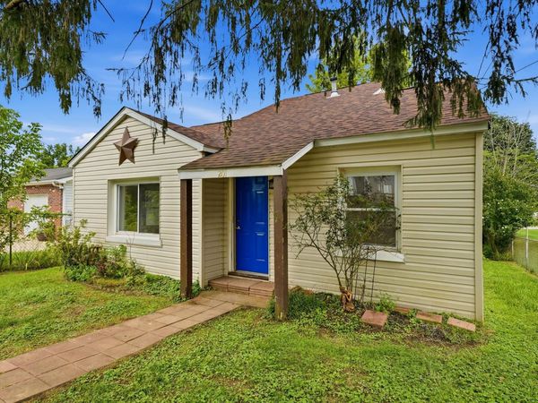 201 McComas Avenue, Barboursville, WV 25504