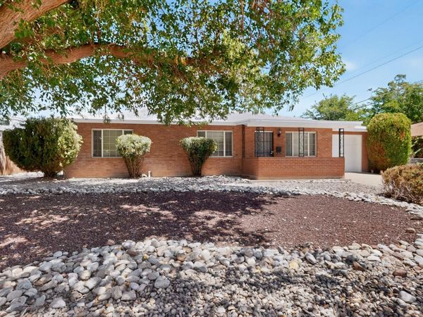 2710 Mesa Linda Drive NE, Albuquerque, NM 87112
