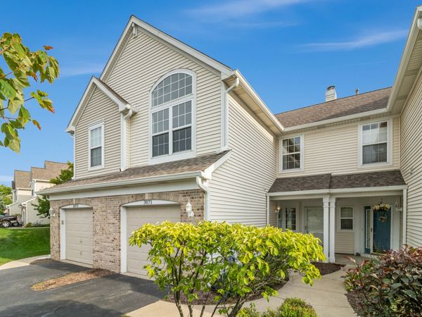 3071 Autumn Lake Drive , Unit 3071, Aurora, IL 60504