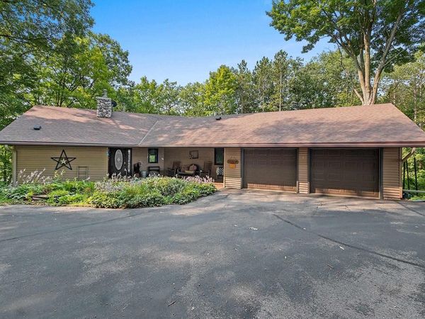 5600 FINNEGAN LAKE LANE, Gillett, WI 54124