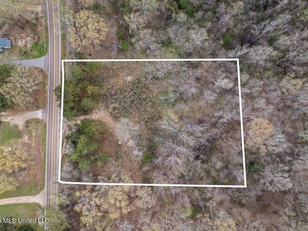 Hwy 433, Bentonia, MS 39040