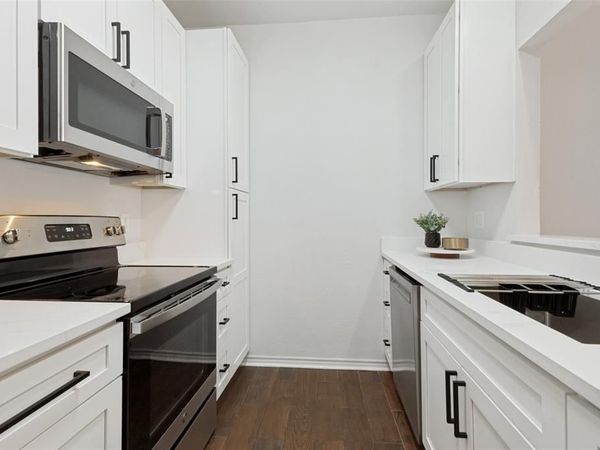 5701 Gaston Avenue, Unit 4, Dallas, TX 75214