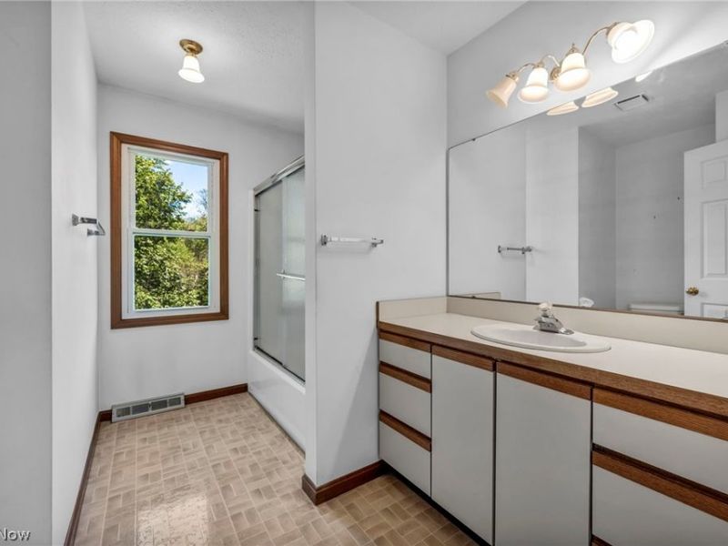 7505 Morley Road , Mentor, OH 44060 Photo 10