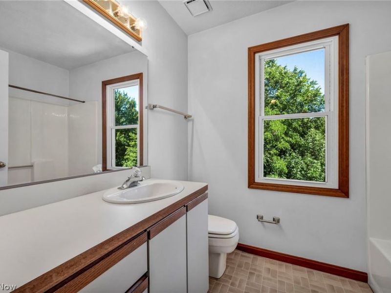7505 Morley Road , Mentor, OH 44060 Photo 11