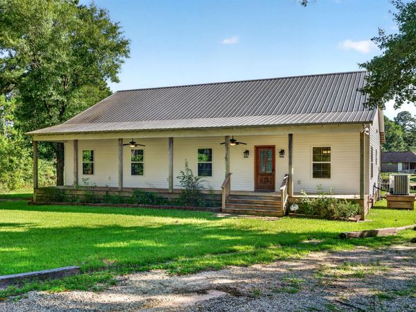 18 Harbor Ln., Carriere, MS 39426