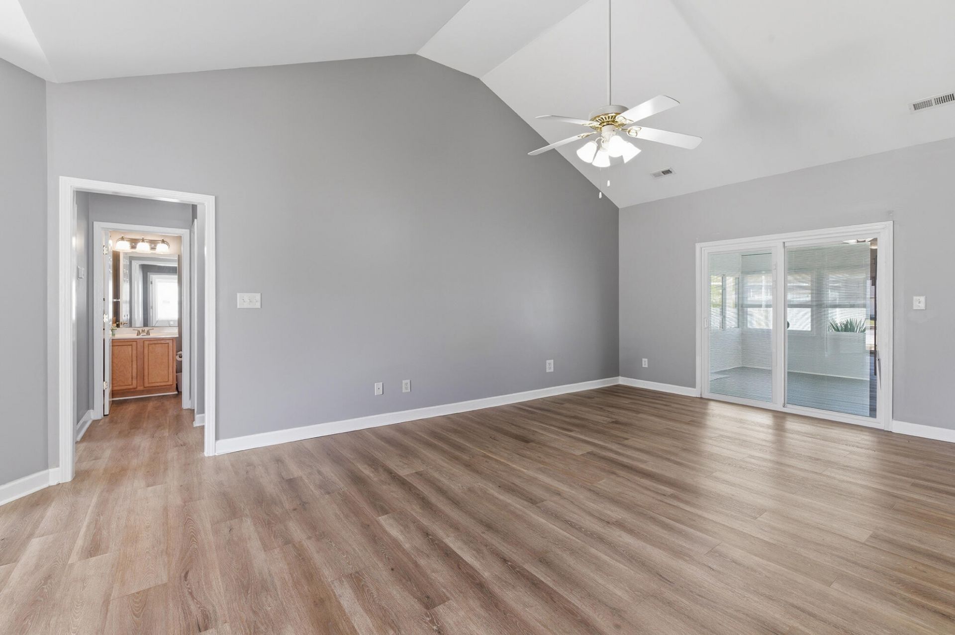 6627 Cherry Laurel Photo 11