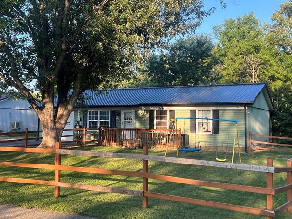231 Beechwood Drive, Frankfort, OH 45628