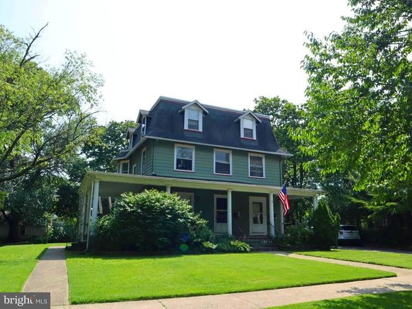 208 LINDEN AVENUE, Unit B, RIVERTON, NJ 08077