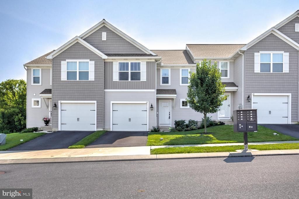 14 SOUTHSIDE DRIVE, WILLOW STREET, PA 17584