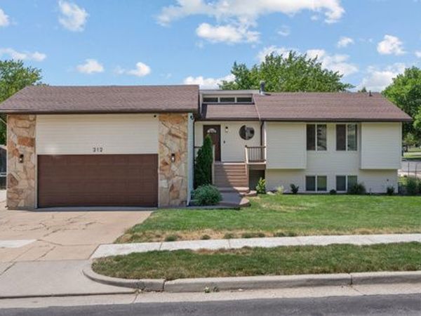 212 S GLEN DR W, Farmington, UT 84025