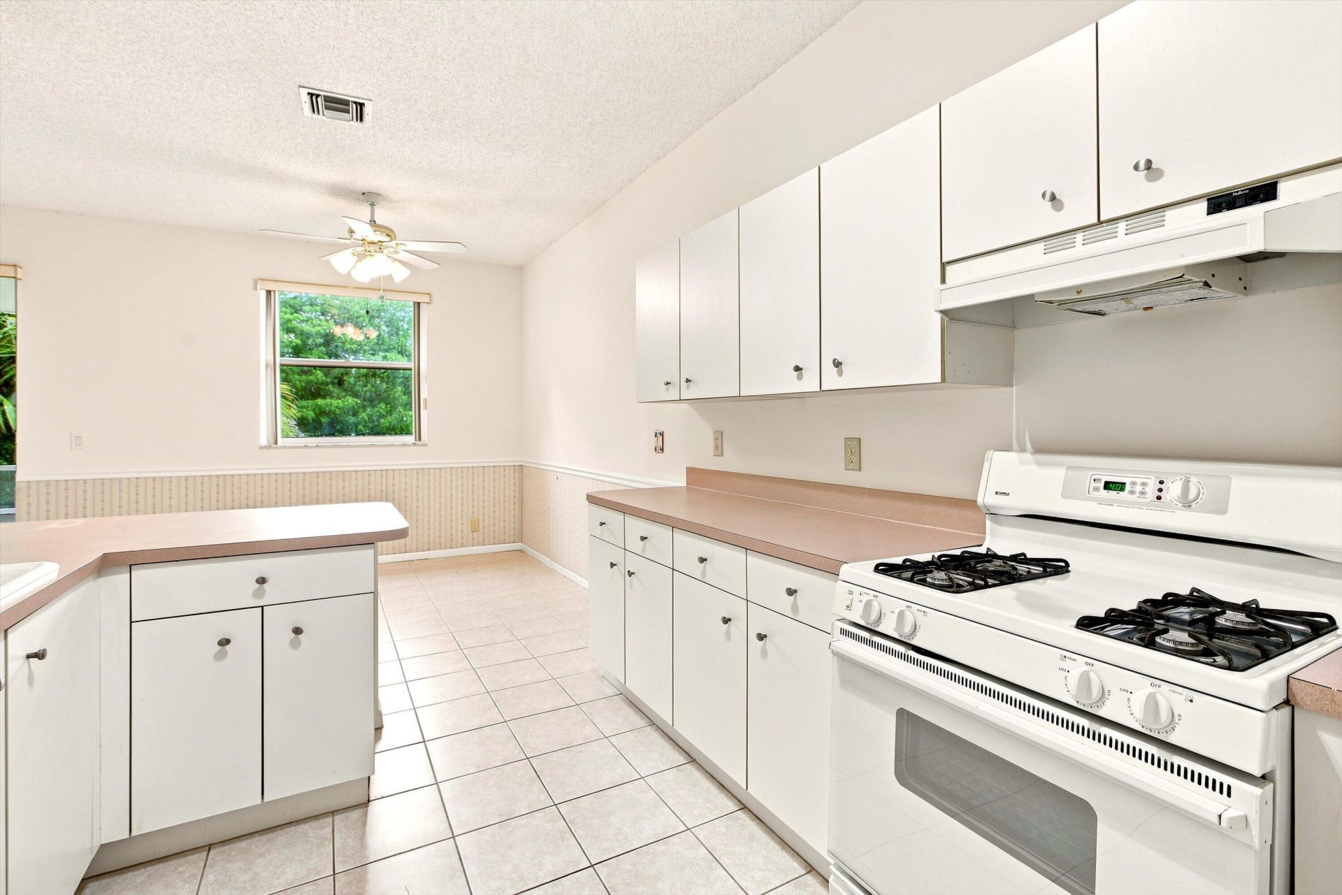 1490 Fairway Circle, Greenacres, FL 33413 Photo