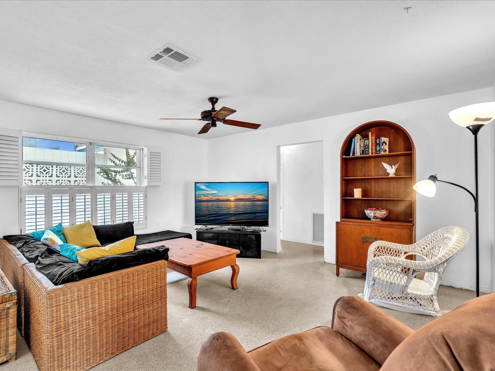 2121 NE 52nd Street, Fort Lauderdale, FL 33308 Photo