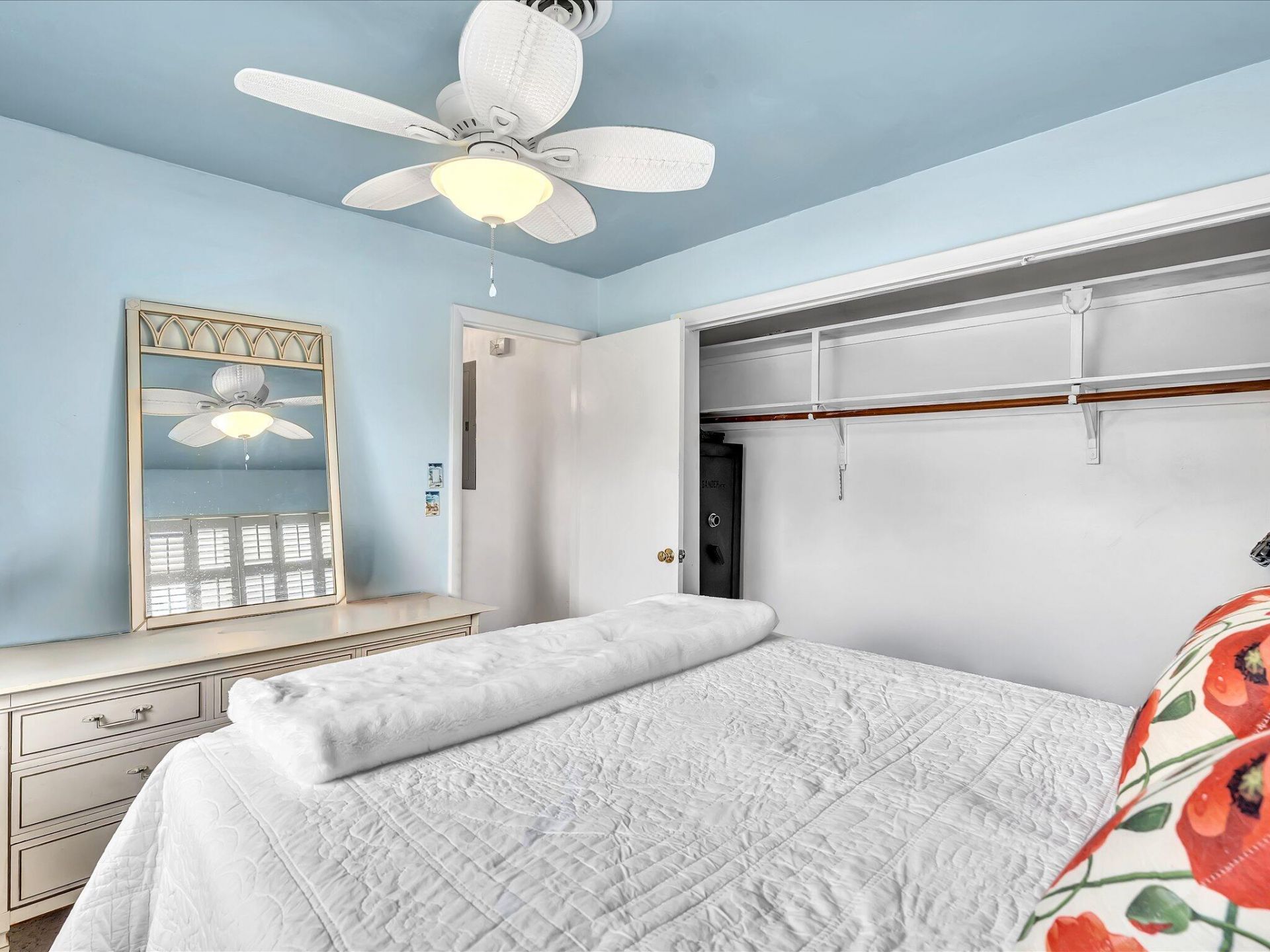 2121 NE 52nd Street, Fort Lauderdale, FL 33308 Photo