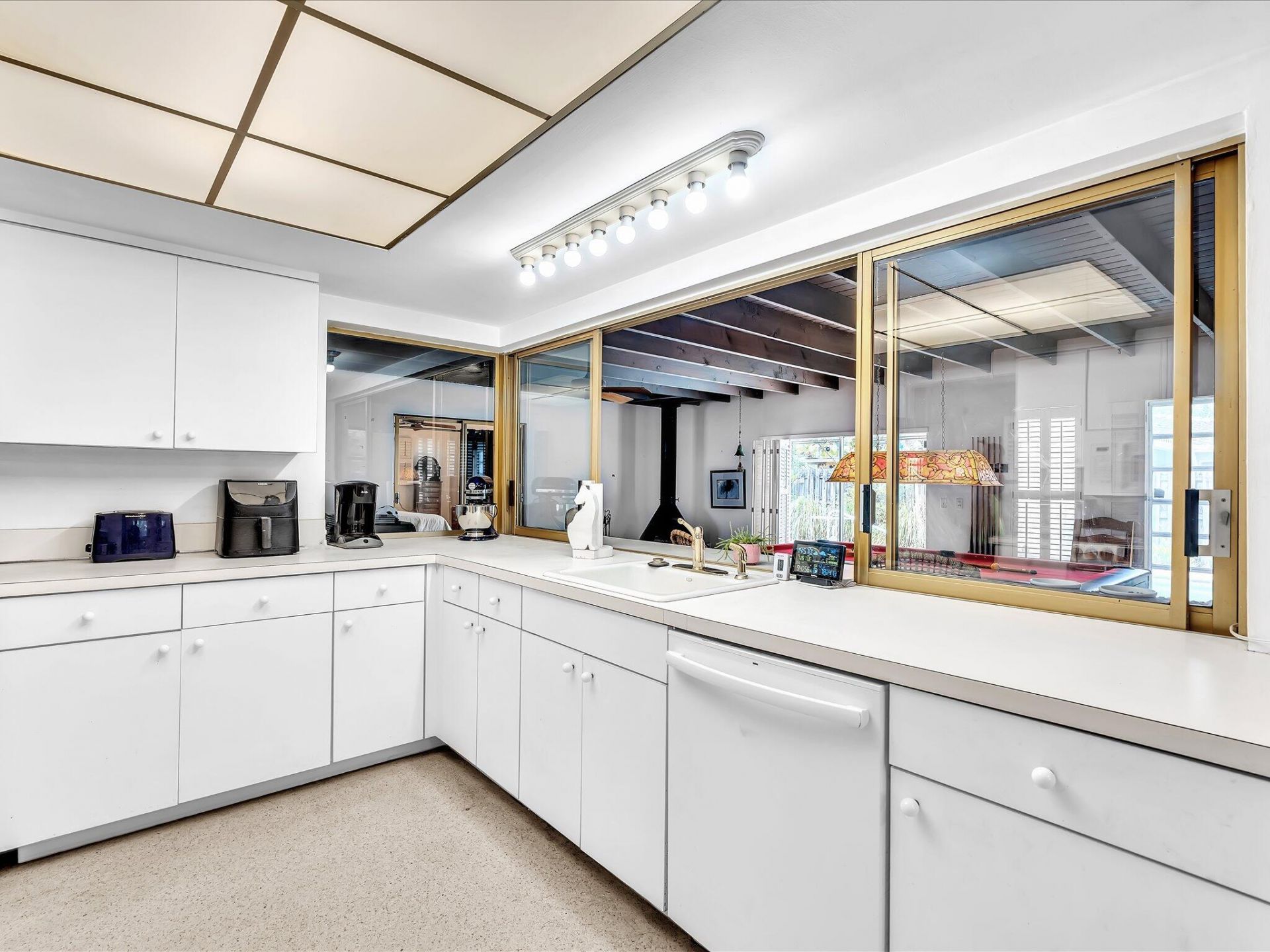 2121 NE 52nd Street, Fort Lauderdale, FL 33308 Photo
