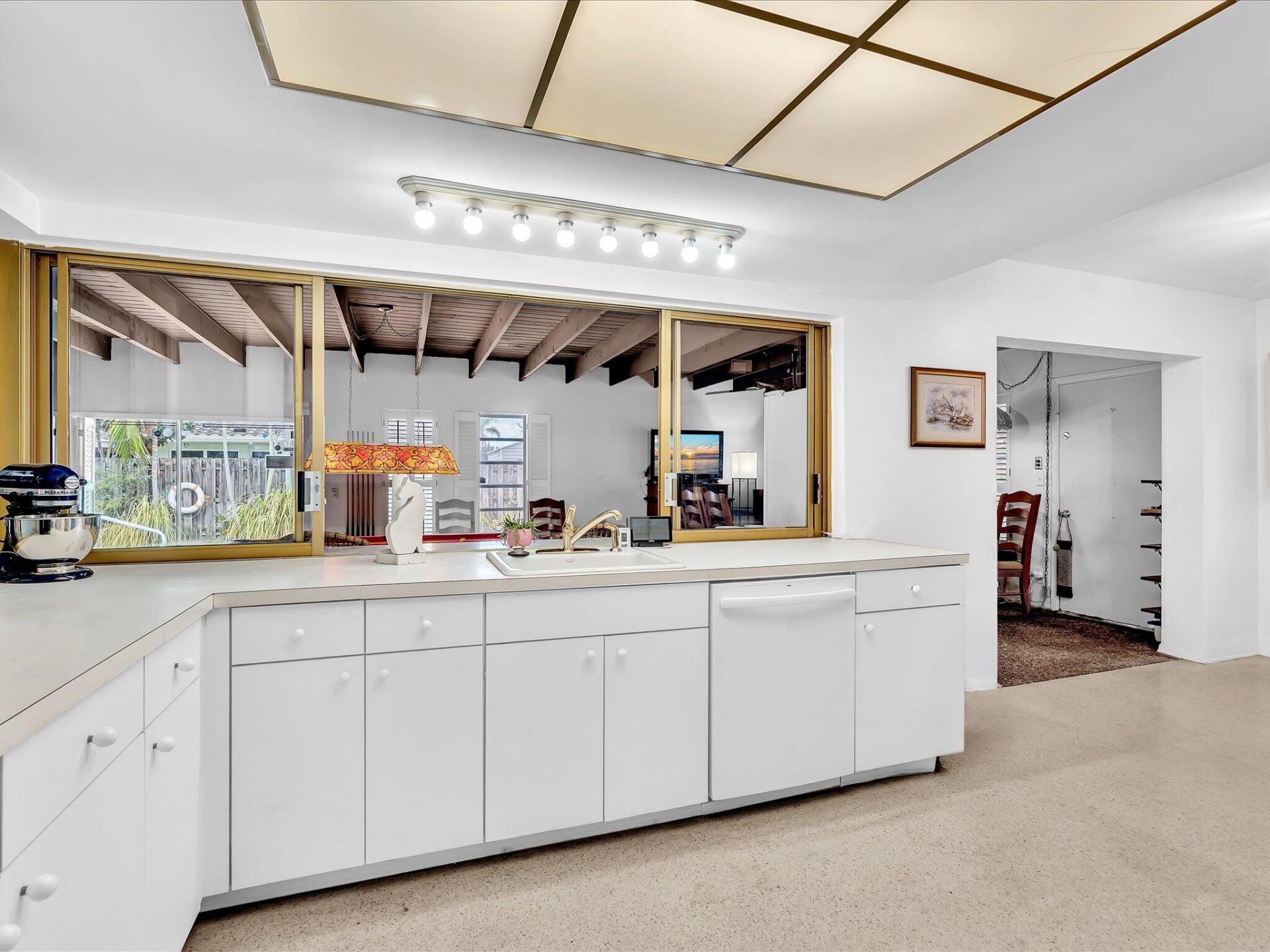 2121 NE 52nd Street, Fort Lauderdale, FL 33308 Photo