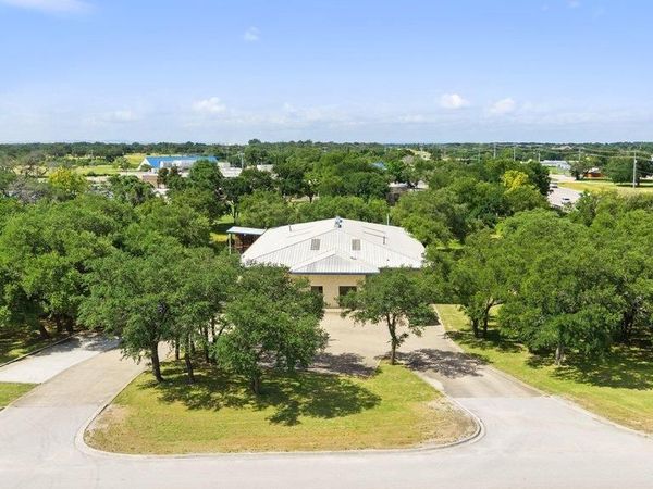 101 John Kelly ST, Burnet, TX 78611