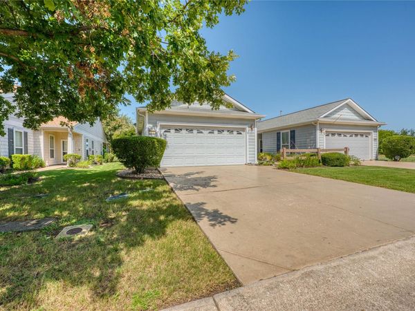 125 Dickens CIR , Georgetown, TX 78633