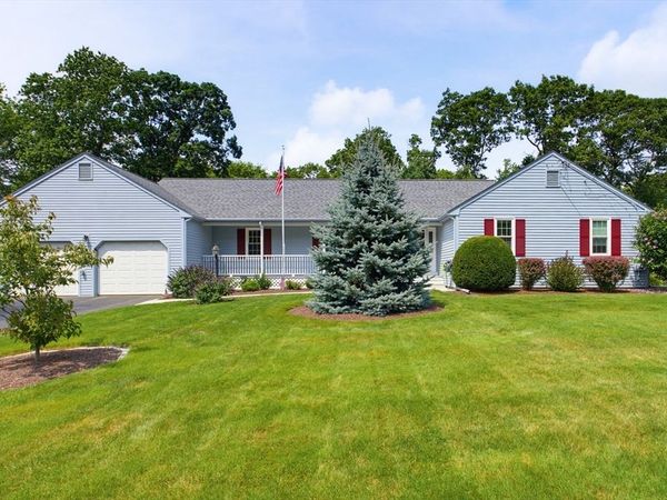 110 Colonial Road, North Attleboro, MA 02760