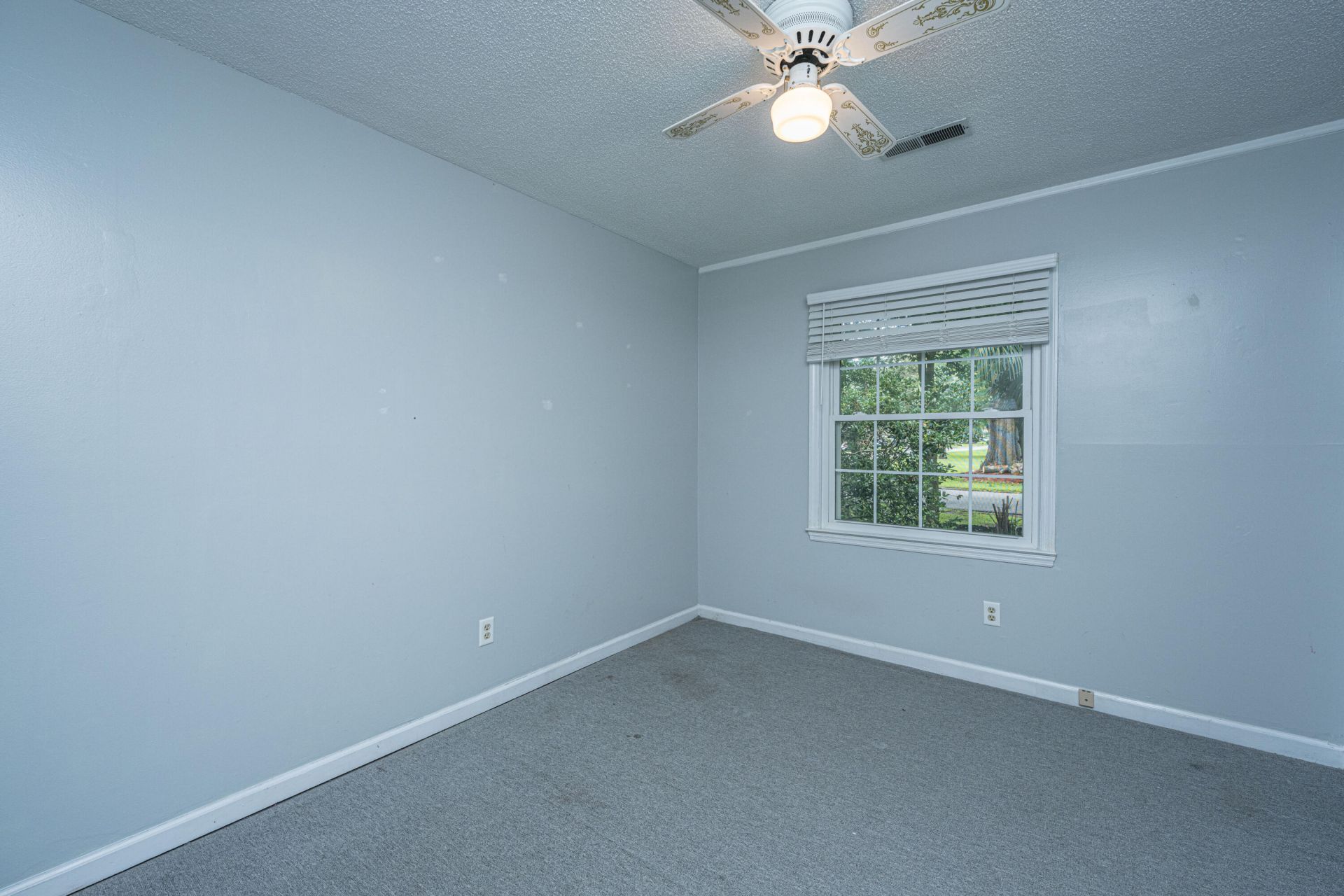 200 Heber Road Photo 17