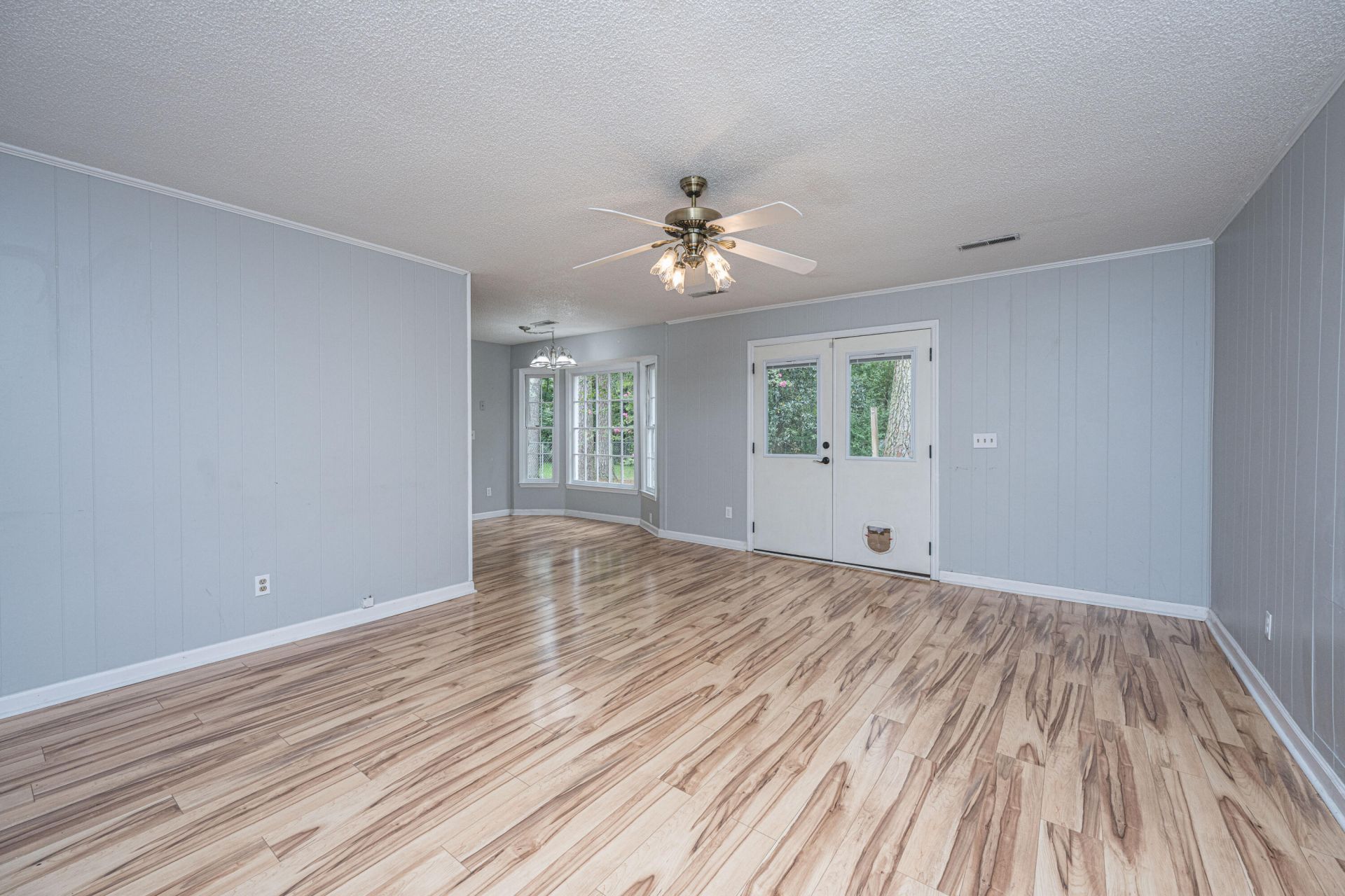 200 Heber Road Photo 8