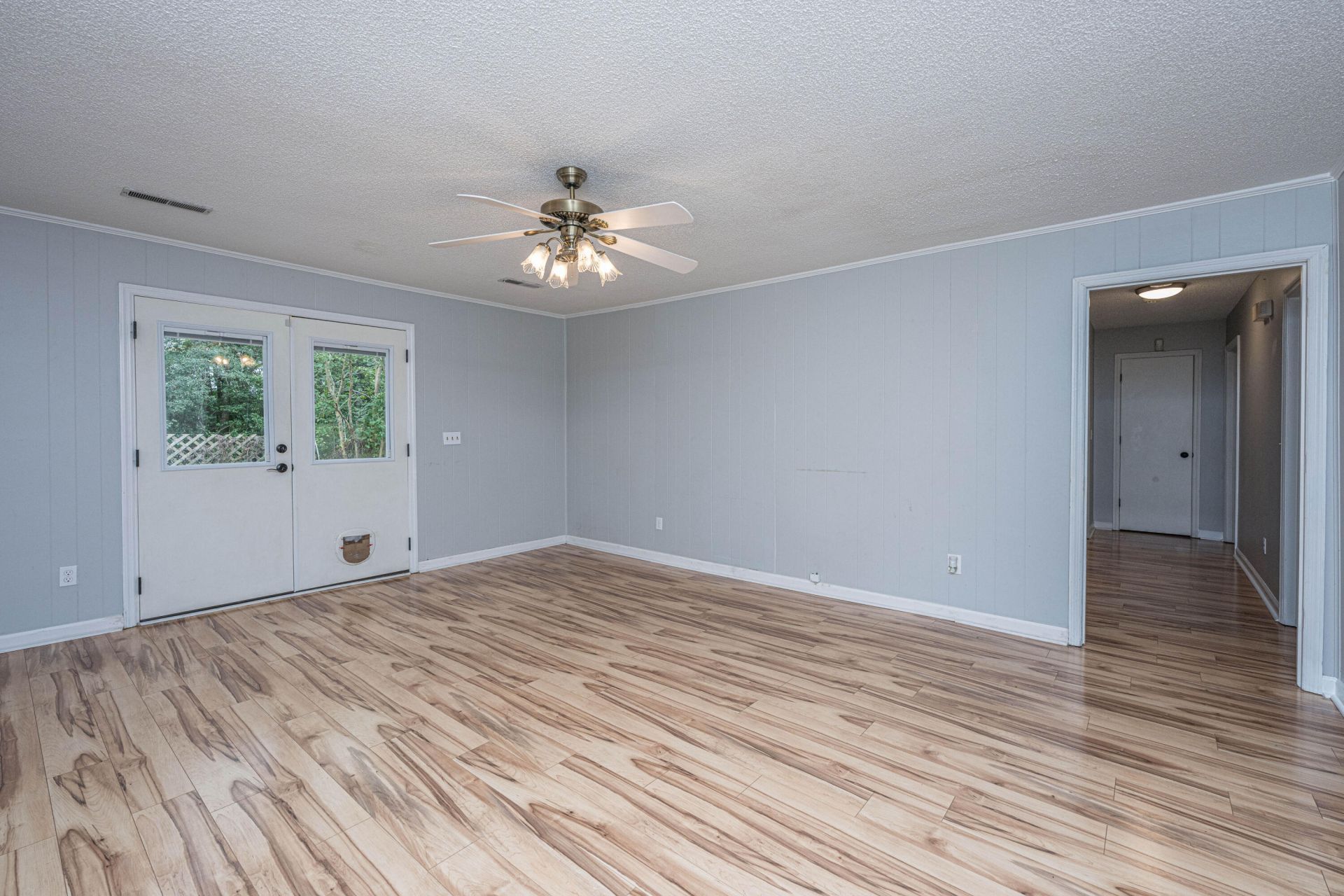 200 Heber Road Photo 9
