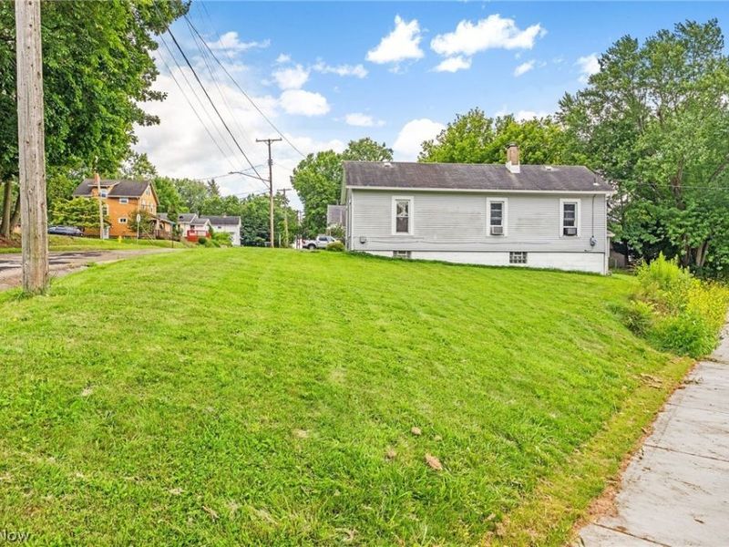 192 1st Street NE, Barberton, OH 44203 Photo 32