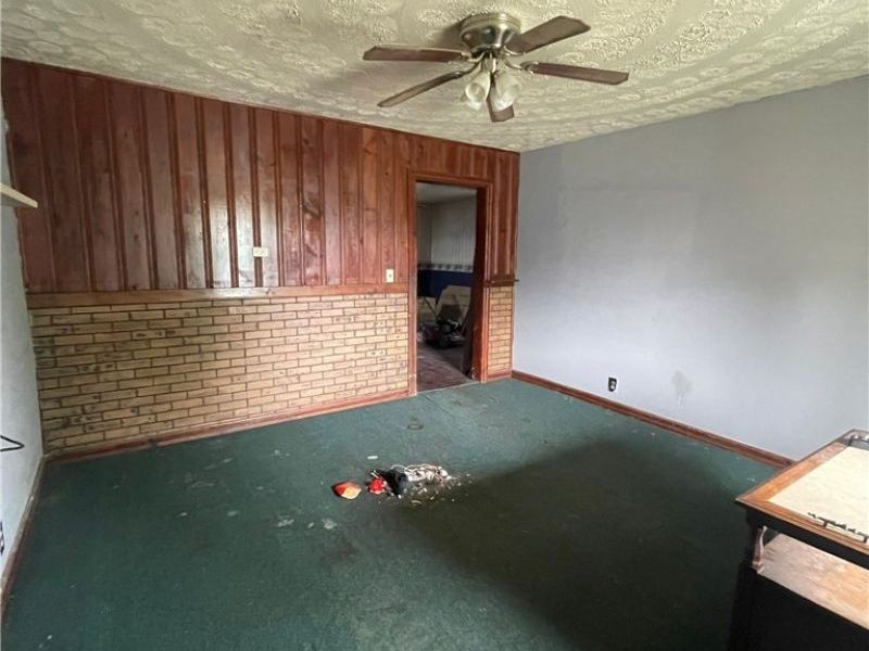 418 S 8th Street , Cambridge, OH 43725 Photo 3