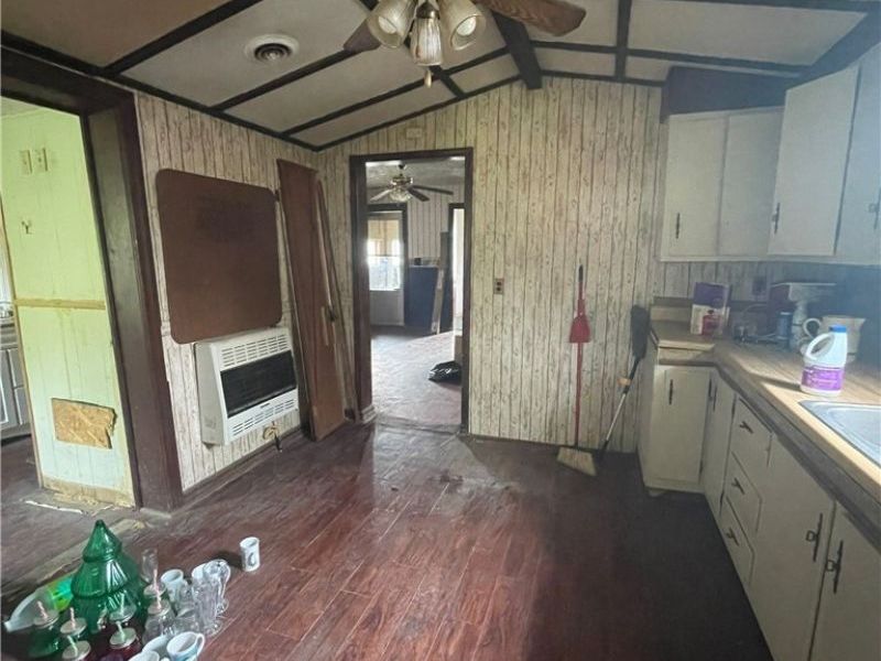 418 S 8th Street , Cambridge, OH 43725 Photo 8