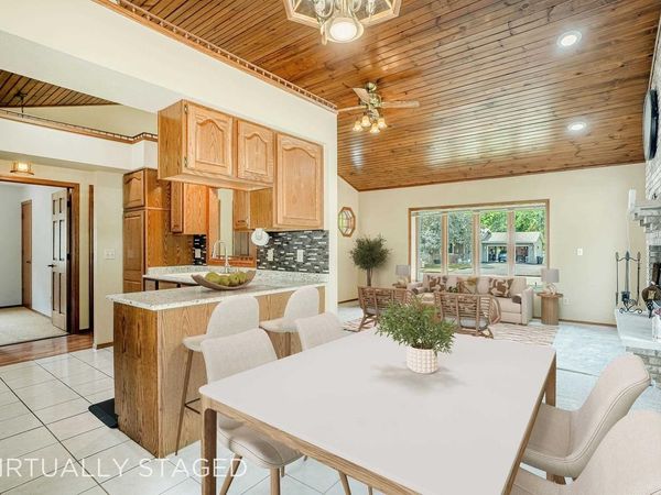 788 BROWNING Avenue, Jefferson, WI 53549